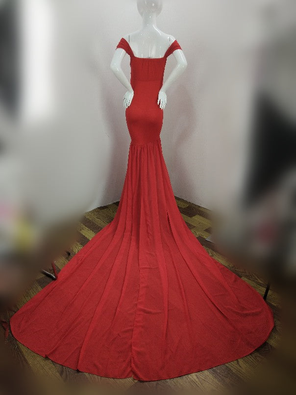 Long Maternity Photography for Photoshoot. Off Shoulder Pregnant Dress, Maxi Maternity Gown