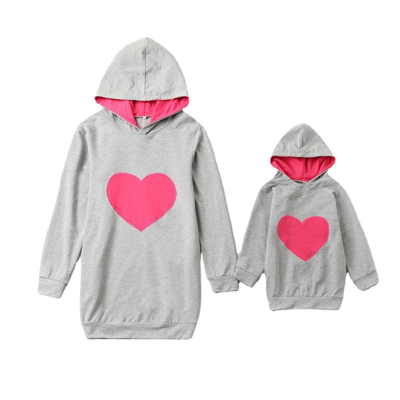 Family Sets Mother And Daughter Hoodie Parent-child Coat Wear Tops Heart-shaped Hooded Long Sleeve Sweater Baby Girl Clothes