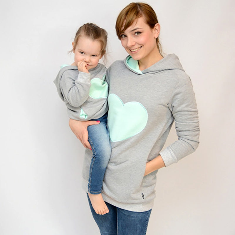 Family Sets Mother And Daughter Hoodie Parent-child Coat Wear Tops Heart-shaped Hooded Long Sleeve Sweater Baby Girl Clothes