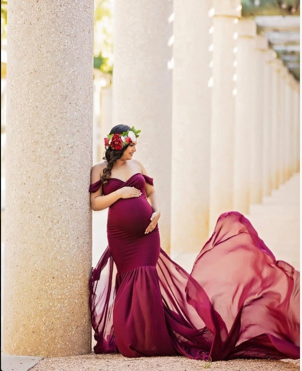 Long Maternity Photography for Photoshoot. Off Shoulder Pregnant Dress, Maxi Maternity Gown