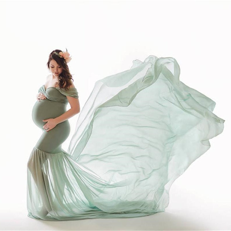 Long Maternity Photography for Photoshoot. Off Shoulder Pregnant Dress, Maxi Maternity Gown