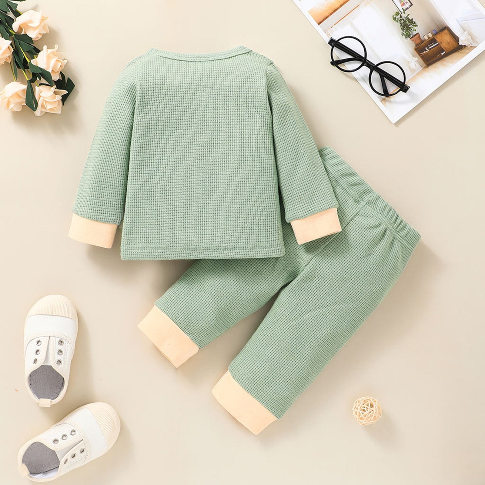 Newborn Unisex Buttoned Patchwork Sweatshirt +Pants Set